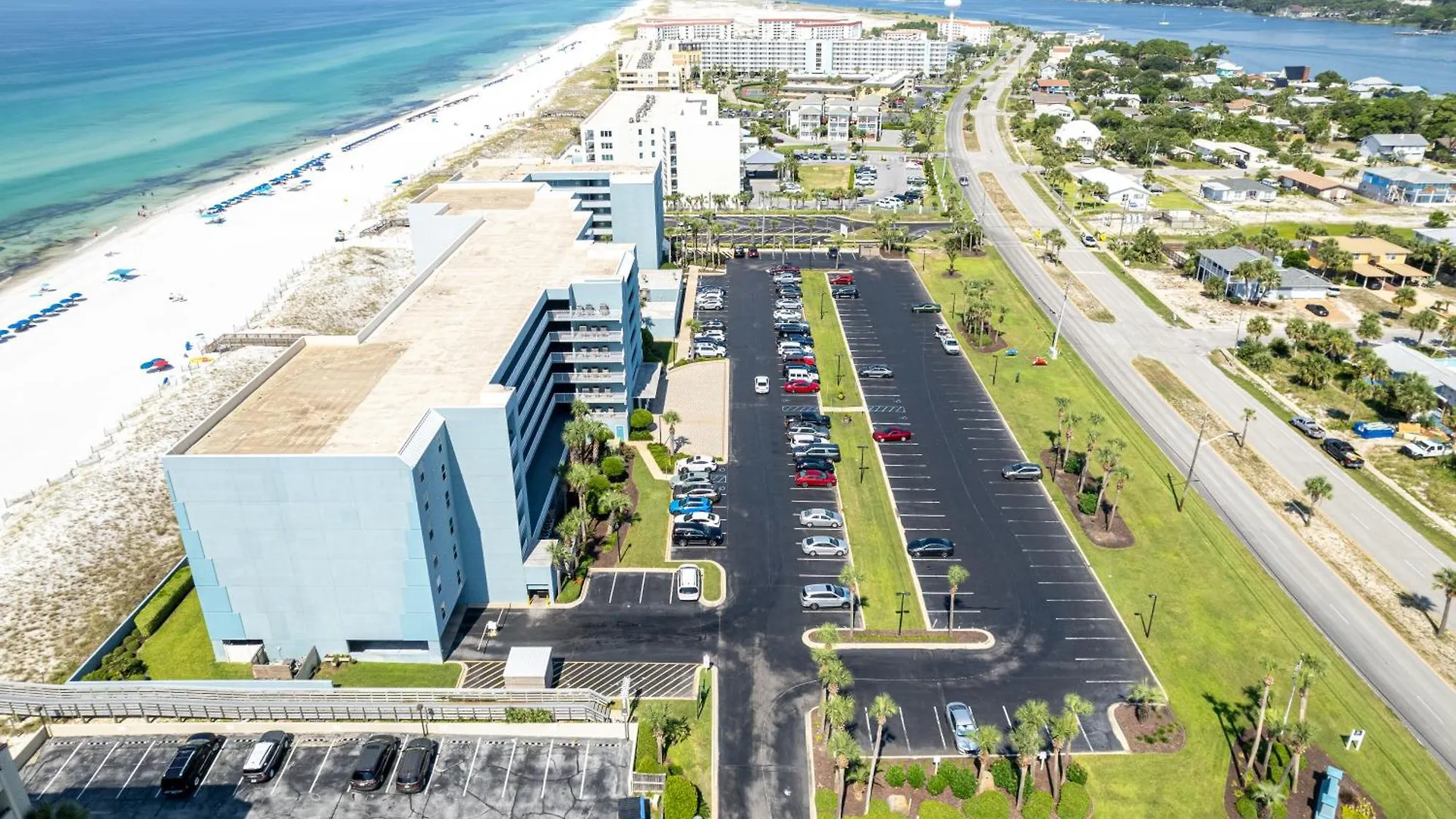 Beach House 601D-By Holiday Isle Properties Destin Apartment