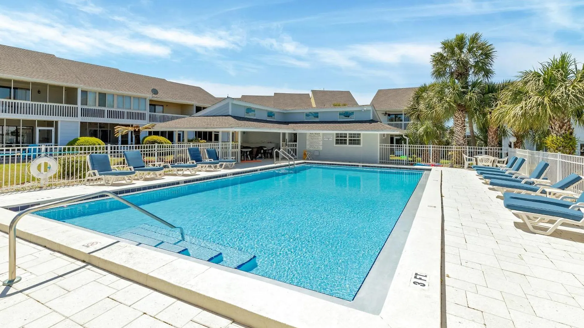 Apartment Beach House 601D-By Holiday Isle Properties Destin